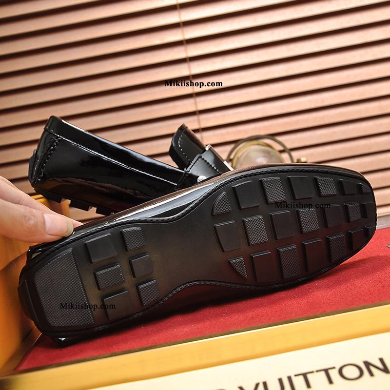Giày Loafer lười LV đen Da Bóng Nam Quý Ông Cao Cấp