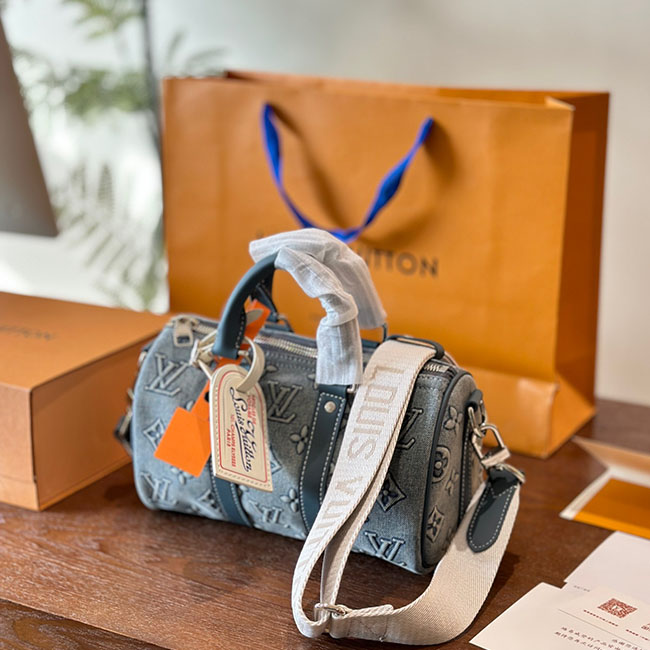 Túi đeo chéo lv Keepall Bandoulière 25 xanh denim TNLV069