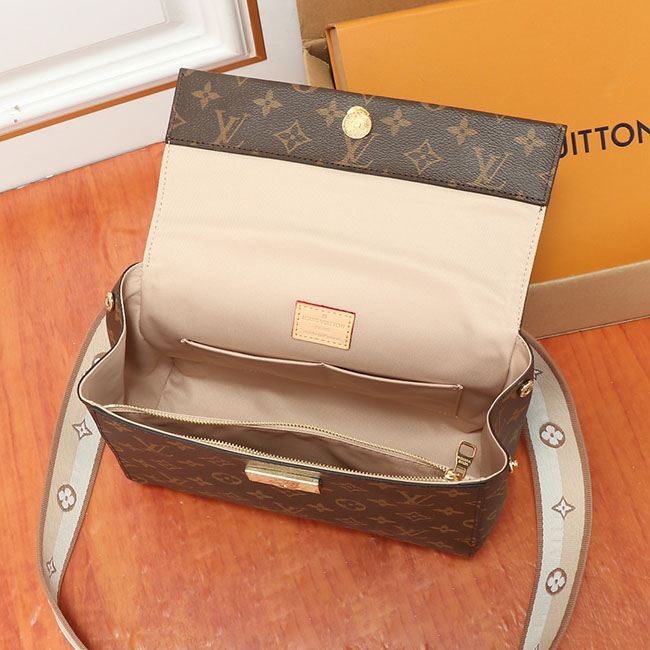 Túi LV Cluny BB Monogram quai xách sang trọng 2