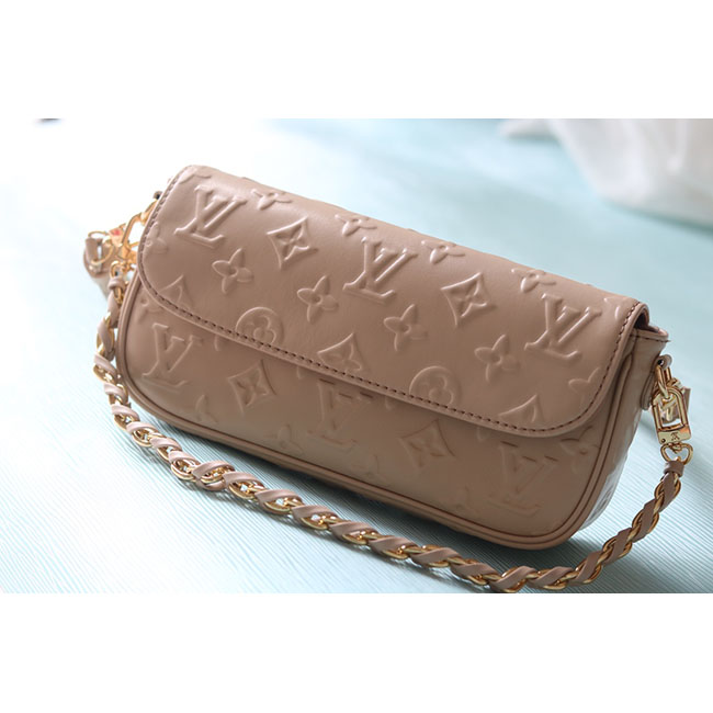 Túi LV Wallet On Chain Ivy be monogram nổi TLV118