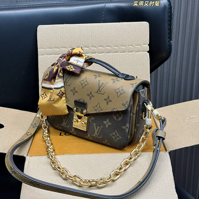 Túi LV Pochette Métis East West Monogram nhiều màu 6