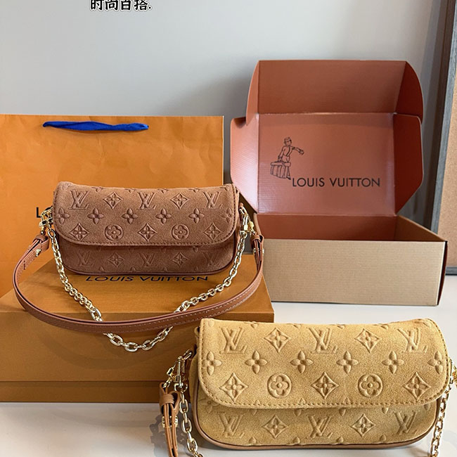 Túi LV Ivy Wallet On Chain da lộn 2 màu TLV120