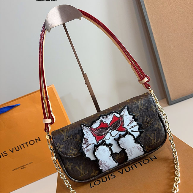 Túi LV Ivy Wallet On Chain Monogram x Grace Coddington TLV119