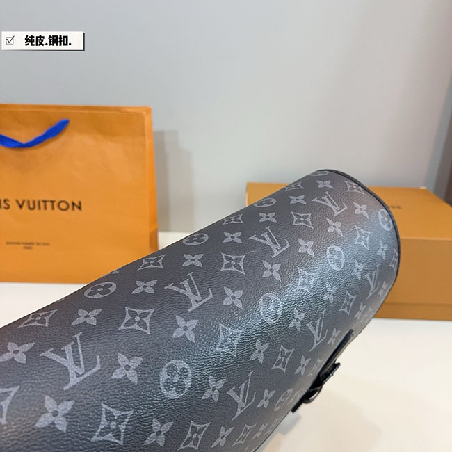Túi đeo chéo LV Satchel Messenger đen monogram 9