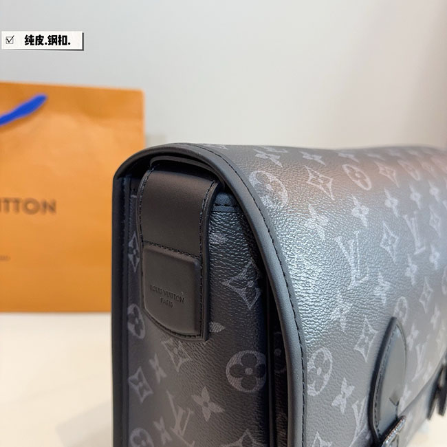 Túi đeo chéo LV Satchel Messenger đen monogram 4