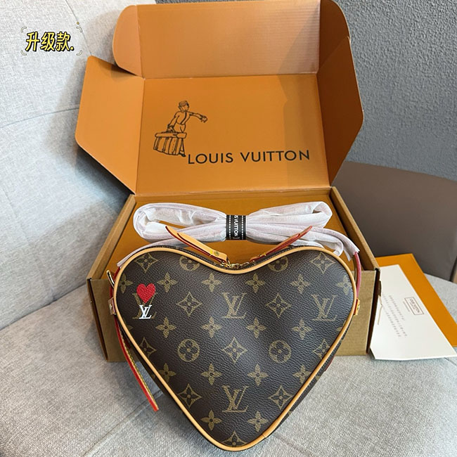 Túi LV trái tim monogram like auth 11