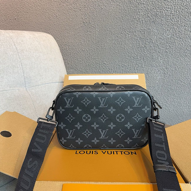 Túi LV Alpha Messenger Đeo Chéo Nam Thời Trang 5
