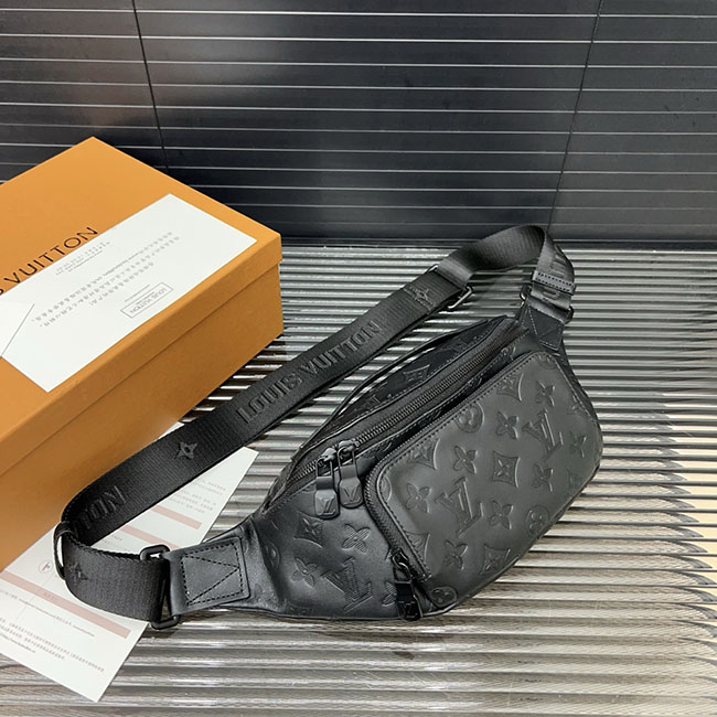 Túi bao tử lv Rush Bumbag màu đen dập nổi TNLV57