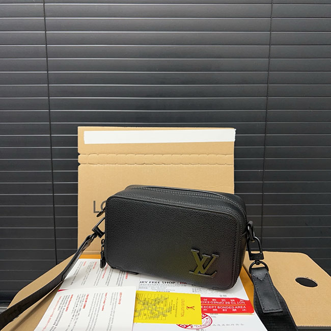 Túi LV Alpha Wearable Wallet Đeo Chéo Nam Monogram 6