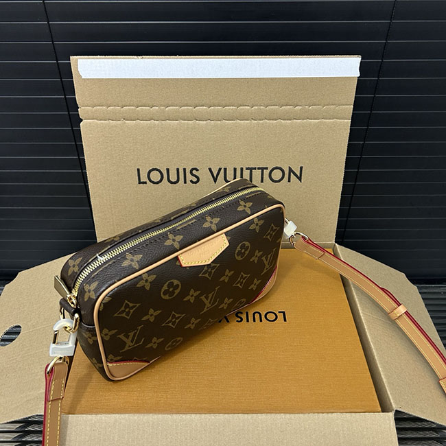 Túi LV Trocadéro Wearable Wallet like auth 11 2