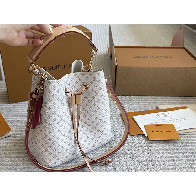Túi LV Néonoé BB Monogram hoa nhí TLV047