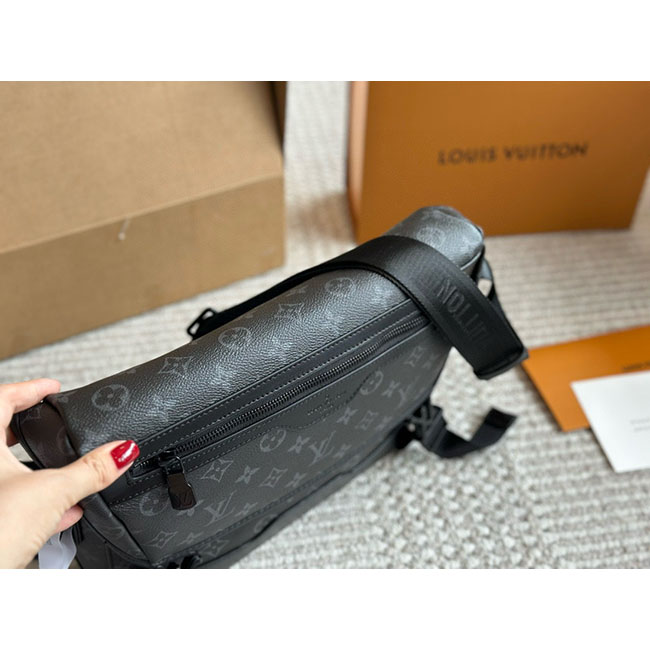 Túi đeo chéo LV Messenger Voyager PM thời trang 9