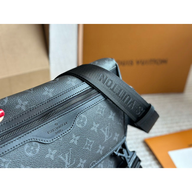 Túi đeo chéo LV Messenger Voyager PM thời trang 7