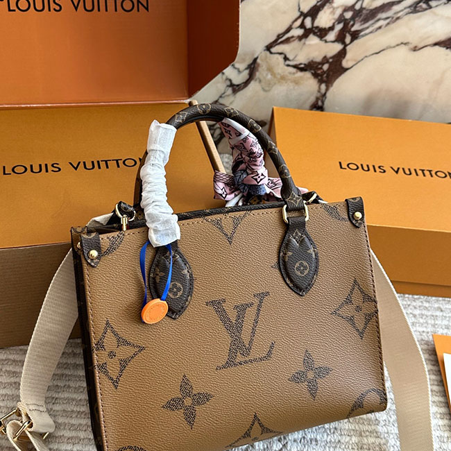 Túi LV OnTheGo PM Monogram Reverse 2