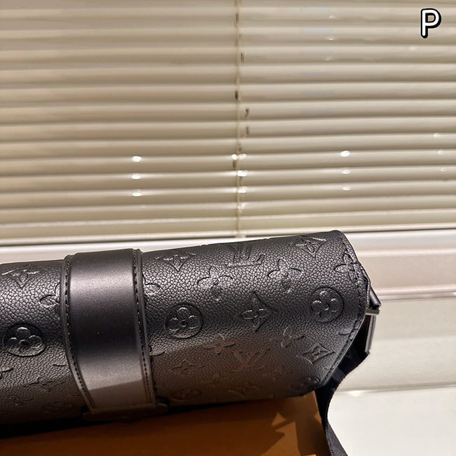 Túi LV Montsouris Messenger PM Đeo Chéo Nam Cao Cấp 3