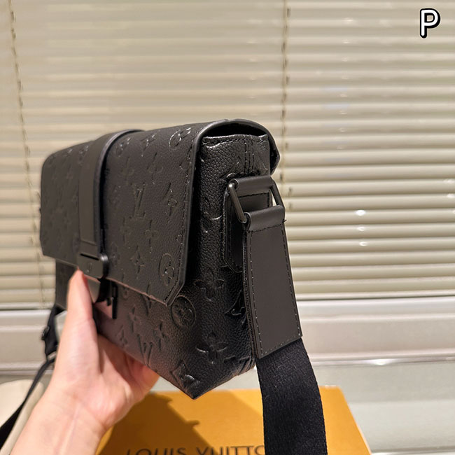 Túi LV Montsouris Messenger PM Đeo Chéo Nam Cao Cấp 9