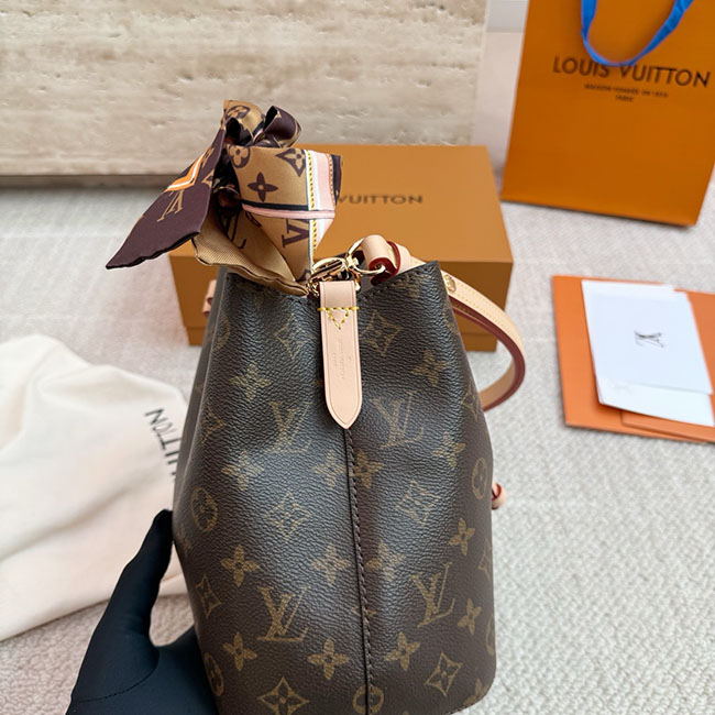 Túi xô LV Néonoé BB Monogram Màu Nâu rep 11 5