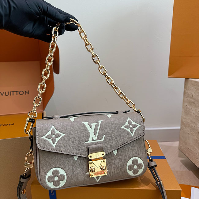 Túi LV Pochette Métis East West Monogram xám TLV062