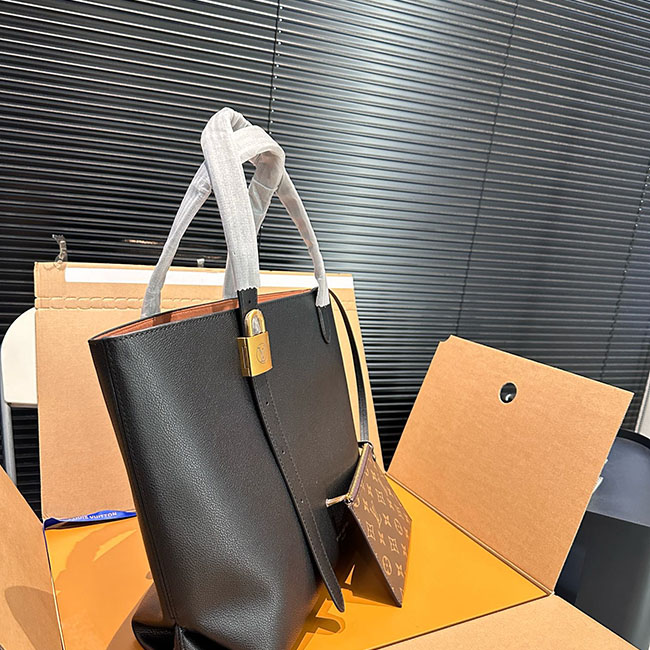 Túi xách LV Low Key Cabas MM tote 9