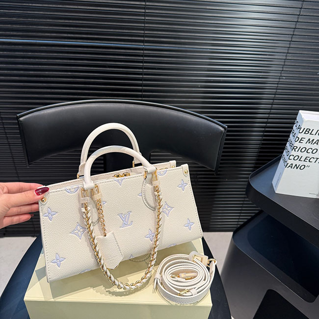 Túi LV OnTheGo East West trắng họa tiết xanh TLV148