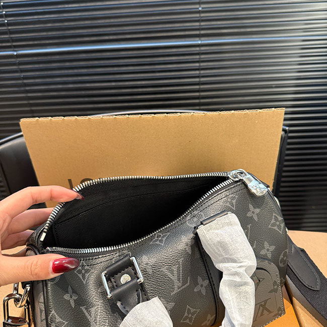 Túi đeo chéo lv Keepall Bandoulière 25 nam cao cấp 5