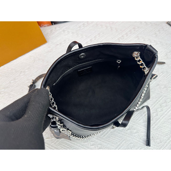 Túi LV CarryAll East West đen vibe 6