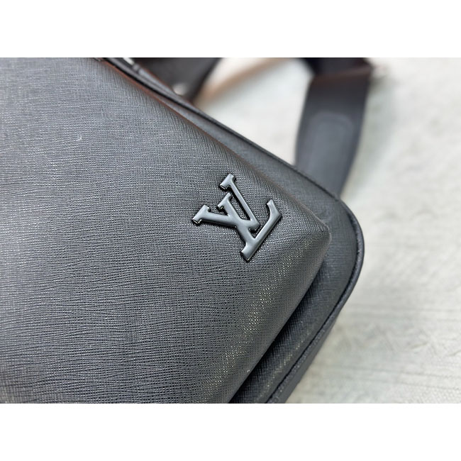 Túi đeo chéo nam LV Avenue Slingbag PM đen 6