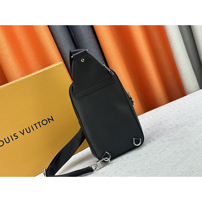 Túi đeo chéo nam LV Avenue Slingbag PM đen 9