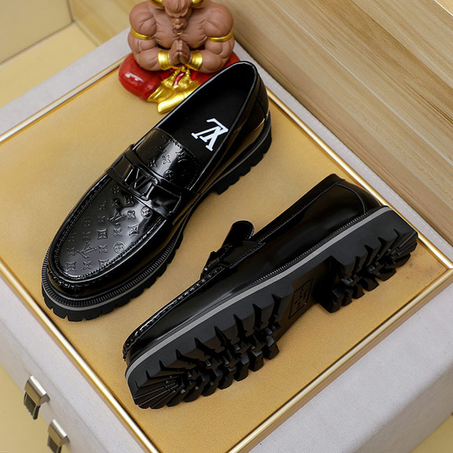 Giày lv loafer đế cao bóng dập nổi MB327