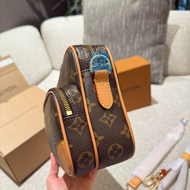 Túi LV nil đeo chéo nam 7