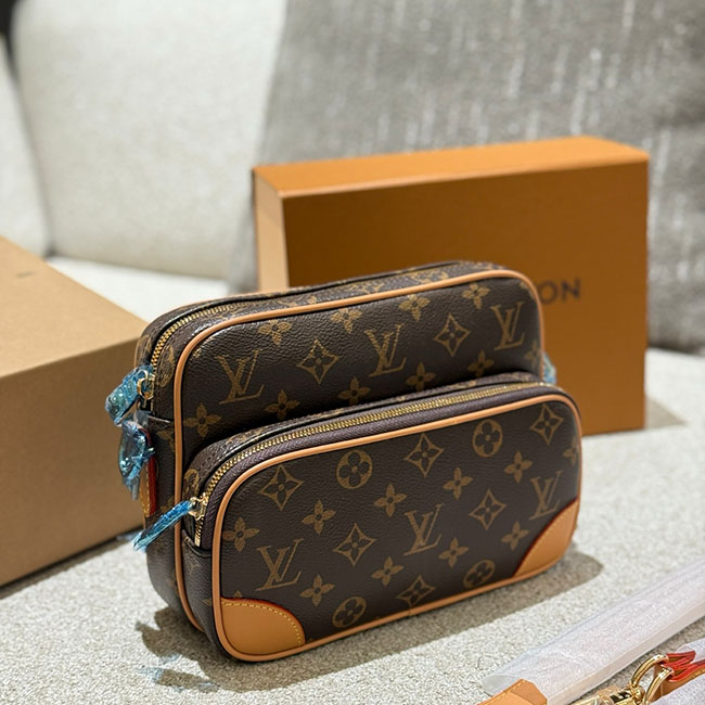 Túi LV nil đeo chéo nam 5