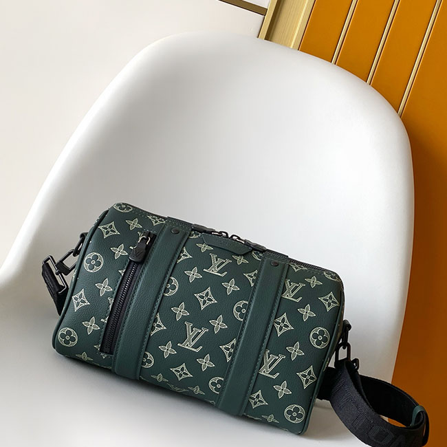 Túi đeo chéo nam LV City Keepall xanh lá TNLV046