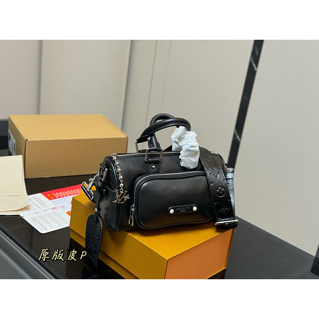 Túi đeo chéo lv Keepall 25 Cargo đen vibe